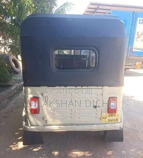 Bajaj RE 1995