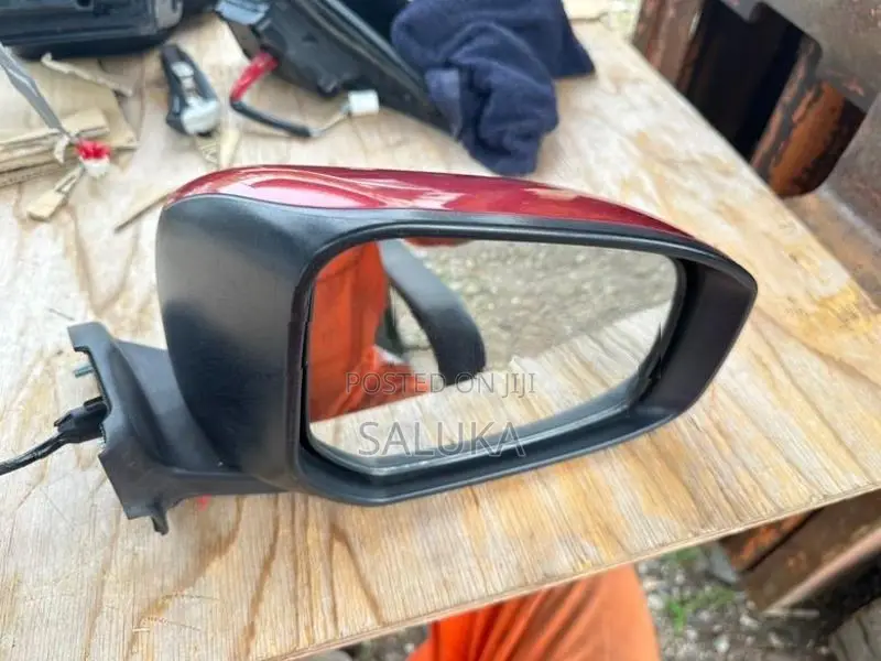 Nissan B21W Dayz Side Mirror (camera)