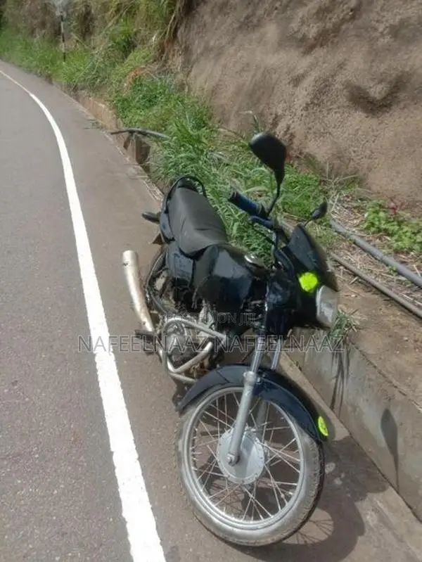 TVS Victor 2004