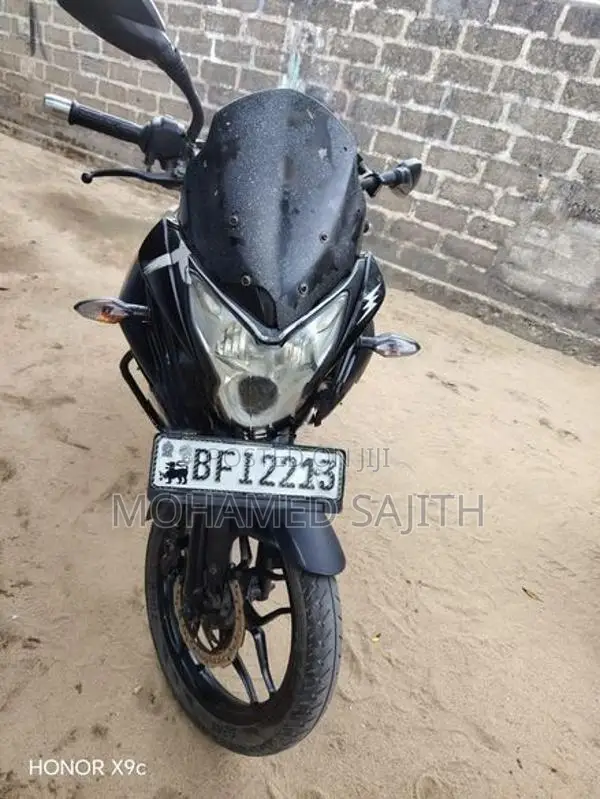 Bajaj Pulsar AS 150 2015