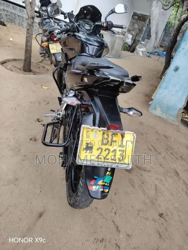 Bajaj Pulsar AS 150 2015