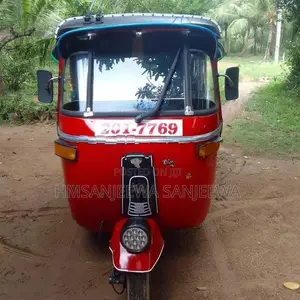 Bajaj RE 1996