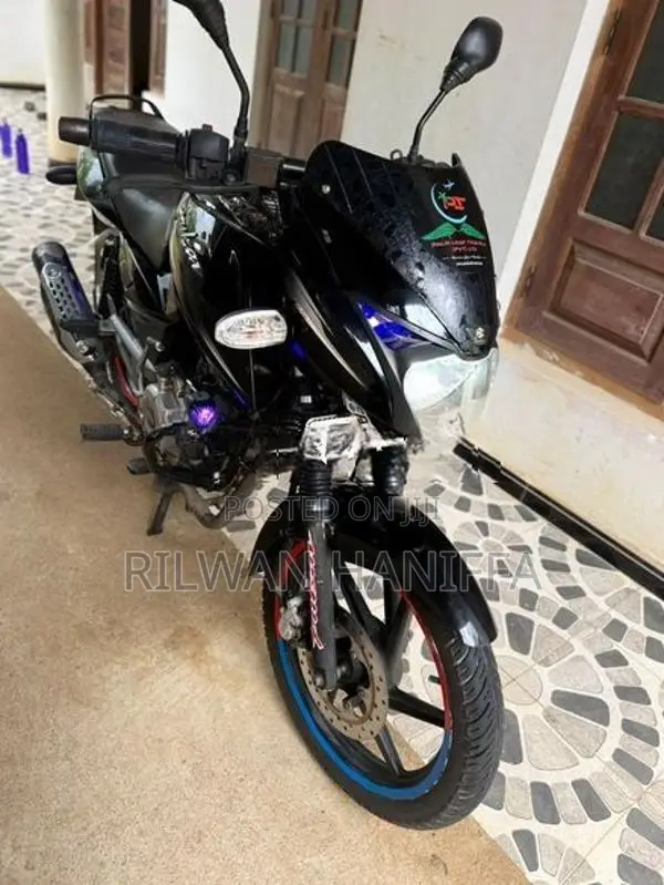 Bajaj Pulsar 150 2016