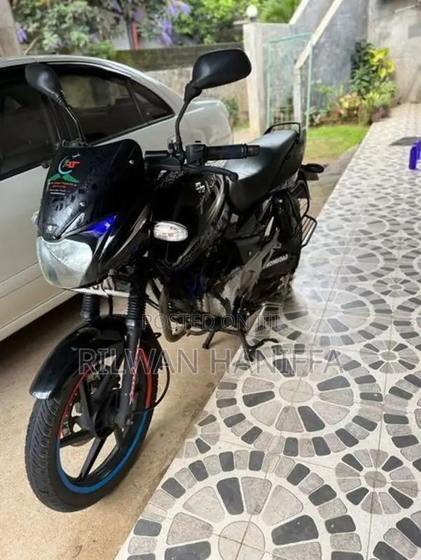 Bajaj Pulsar 150 2016