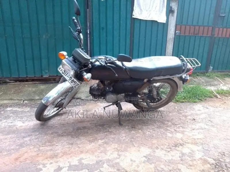 Hero CD 100 2001