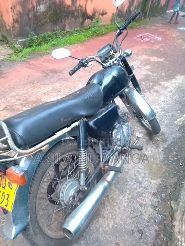 Hero CD 100 2001