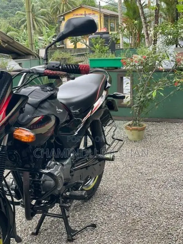 Bajaj Platina 100 2016