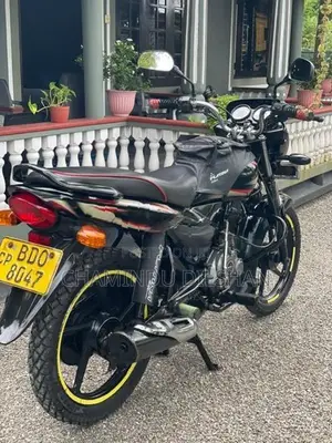 Bajaj Platina 100 2016