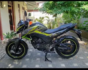 Honda CB Hornet 160R 2016