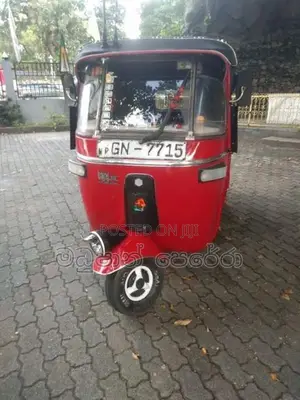 Bajaj RE 2002