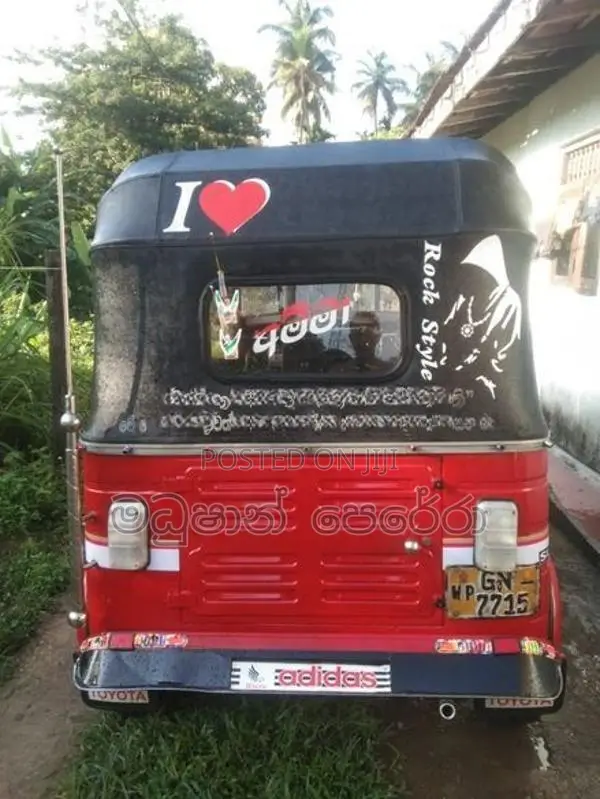 Bajaj RE 2002
