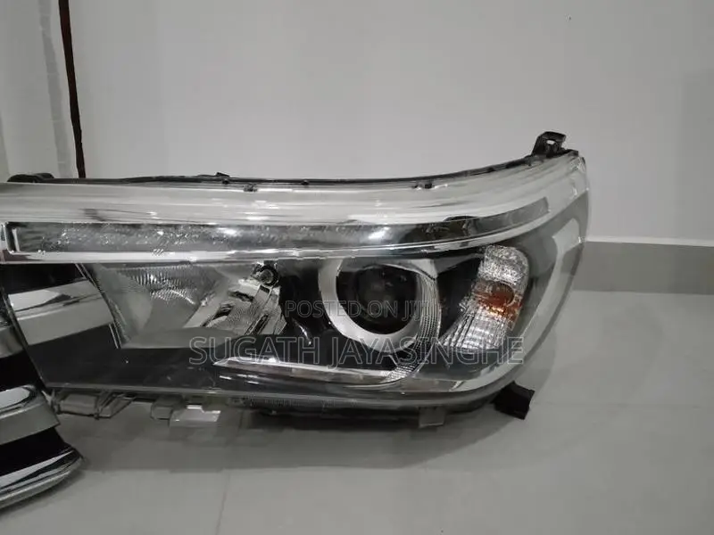 Toyota Hilux Revo LED Projector Headlights