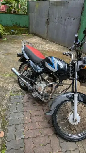 Bajaj CT100 2009