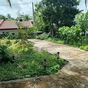 (CPS1015)පර්චස් 102ක කොටස් කල සම්පූර්ණ ඉඩම විකිනීමට