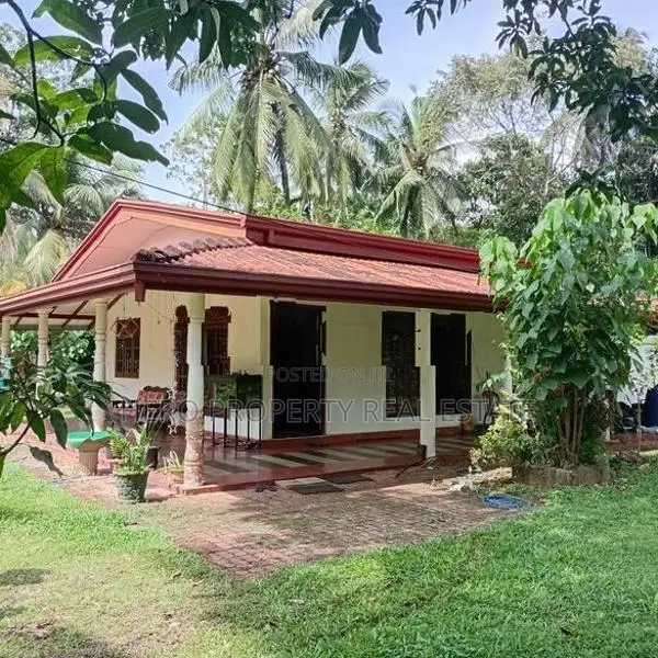 (CPS1015)පර්චස් 102ක කොටස් කල සම්පූර්ණ ඉඩම විකිනීමට