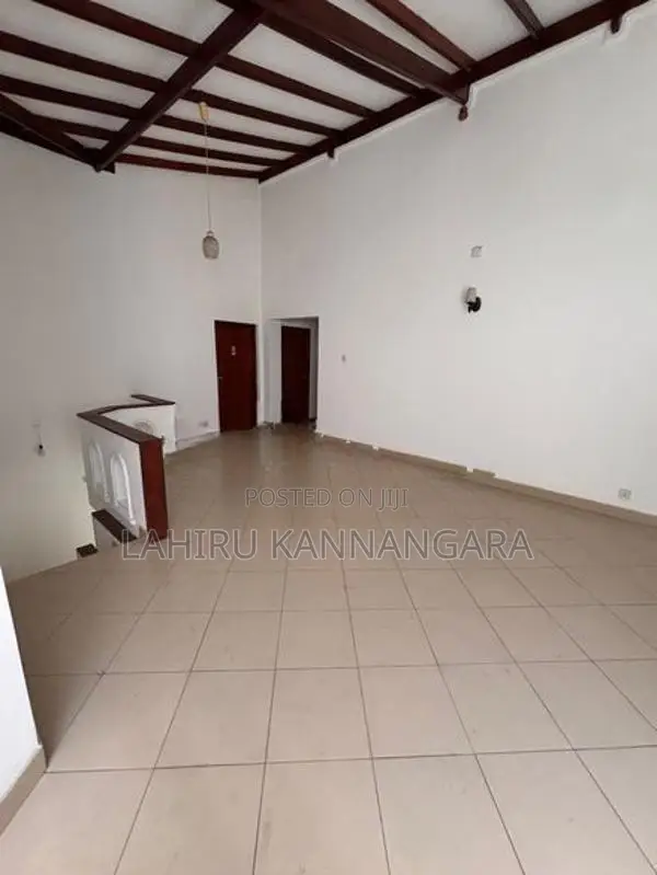 Upstairs House for Sale – Attidiya, Dehiwala