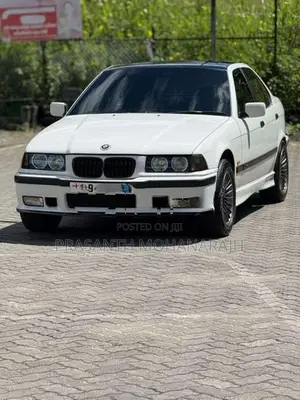 BMW i3 1999