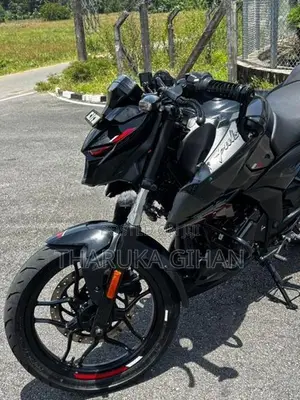 Bajaj Pulsar N160 2025