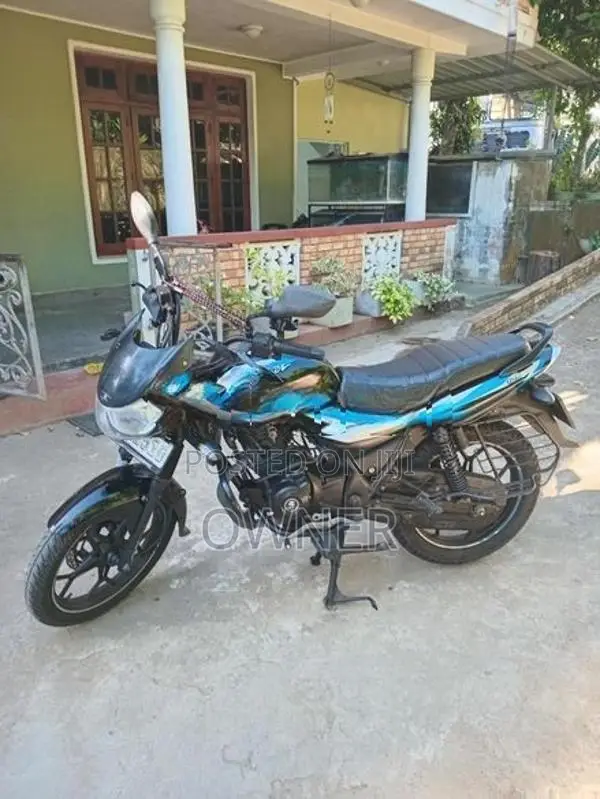 Bajaj Discover 125 2023