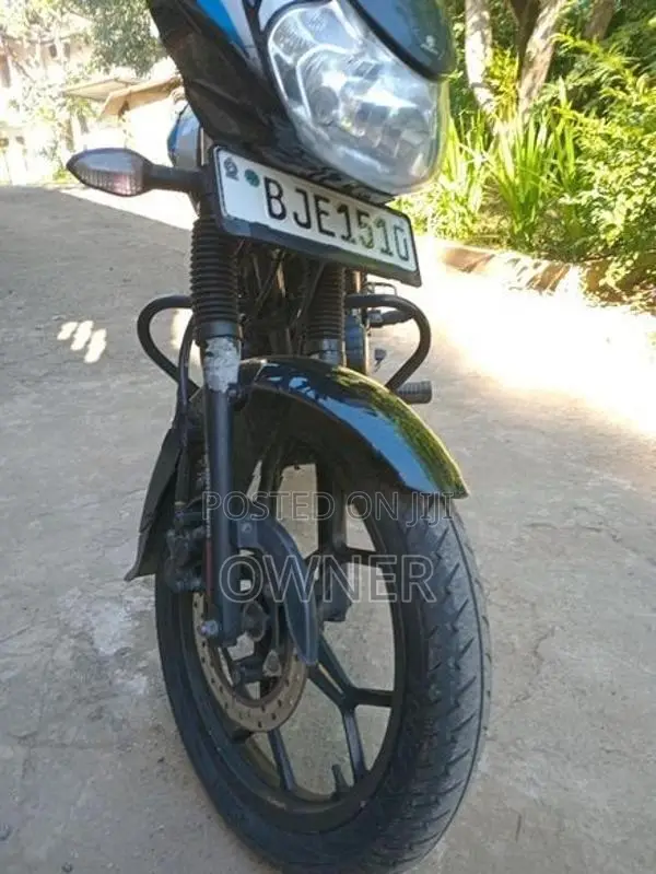 Bajaj Discover 125 2023