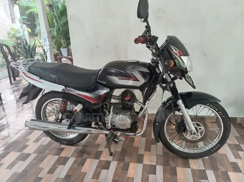 Bajaj CT100 2006