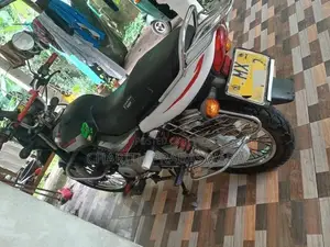 Bajaj CT100 2006
