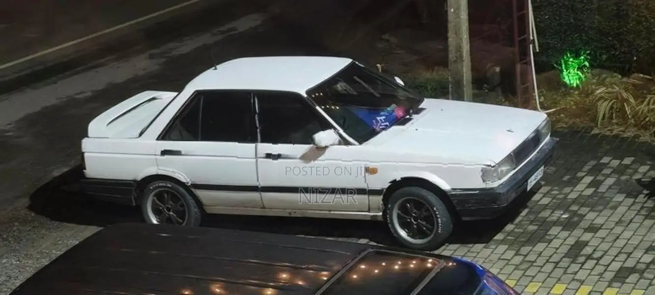 Nissan Sunny hb12 1985