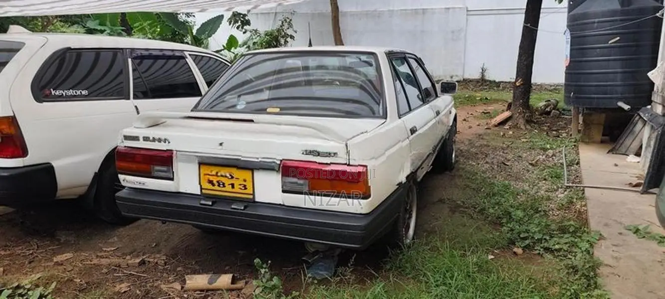 Nissan Sunny hb12 1985