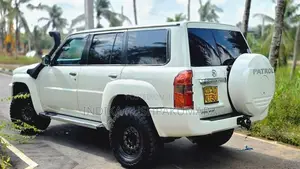 Nissan Patrol Y61 TD42 GRX Turbo 2015