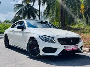 Mercedes Benz C300 2L AMG 2016