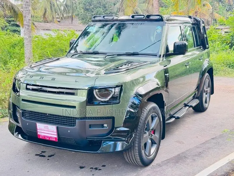 Land Rover Defender P300 X Dynamic MY26 2025