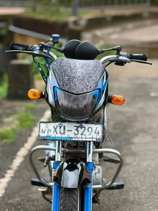 Bajaj CT100 2012