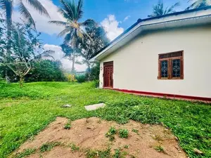 (NSR1040)පර්චස් 60ක බිම් කොටසක් කොට්ටාව හොරහේන ප්‍රදේශයෙන් කුලියට දීමට