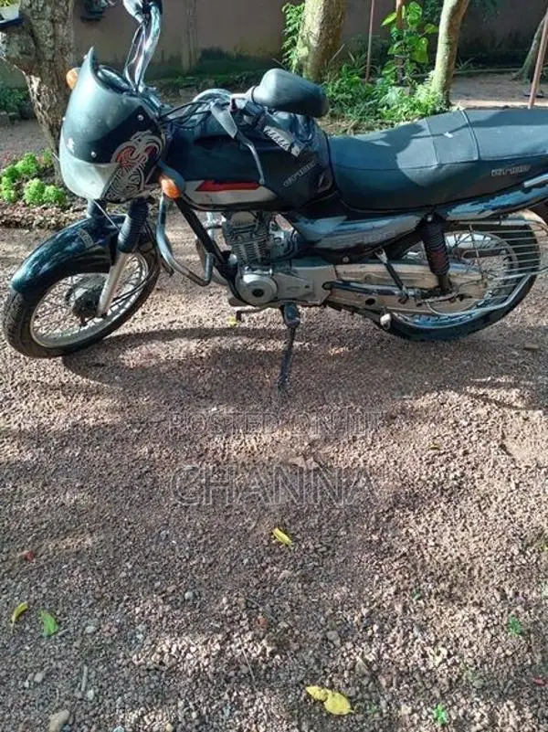 Bajaj CT100 2006