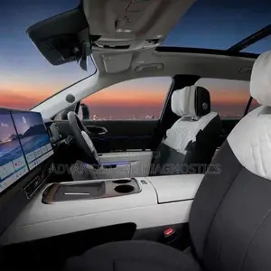 Cadillac Hongqi R Royce E HS9 2026