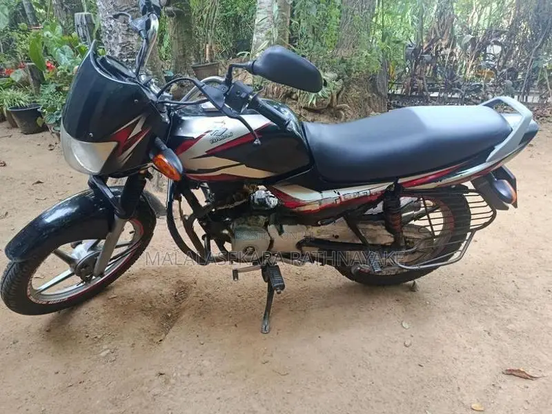 Bajaj CT100 2026