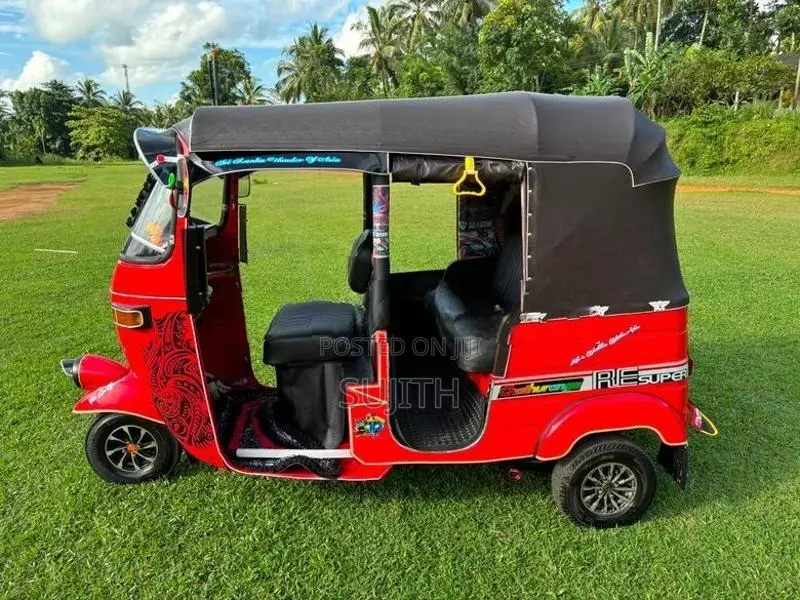 Bajaj RE 2003