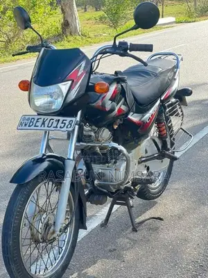 Bajaj CT100 2016