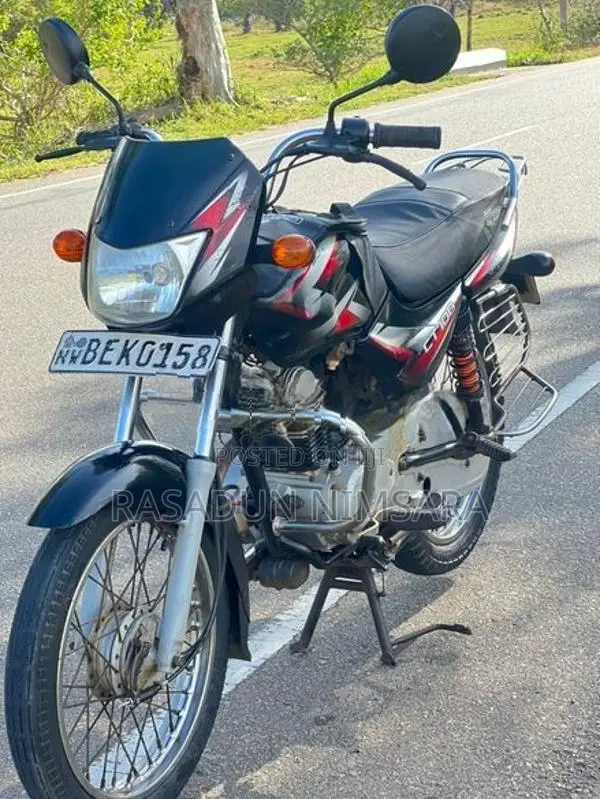 Bajaj CT100 2016