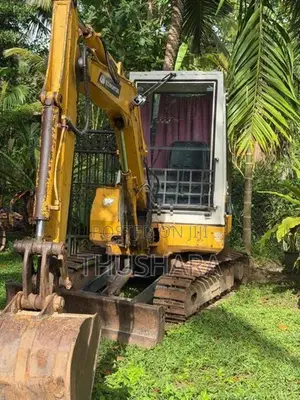 Komatsu PC 30-6