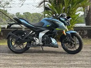 Bajaj Pulsar N160 2025