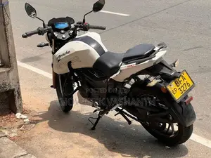 TVS Apache RTR 200 2017