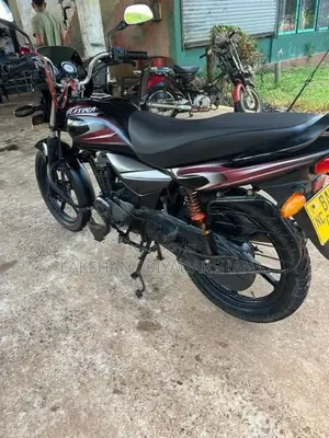 Bajaj Platina 100 2013