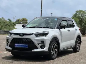 Toyota Raize HYBRID BSM B/N 4WAY 2026