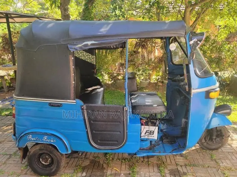 Bajaj RE 2007