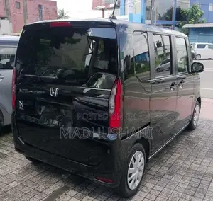 Honda N-Box 2024