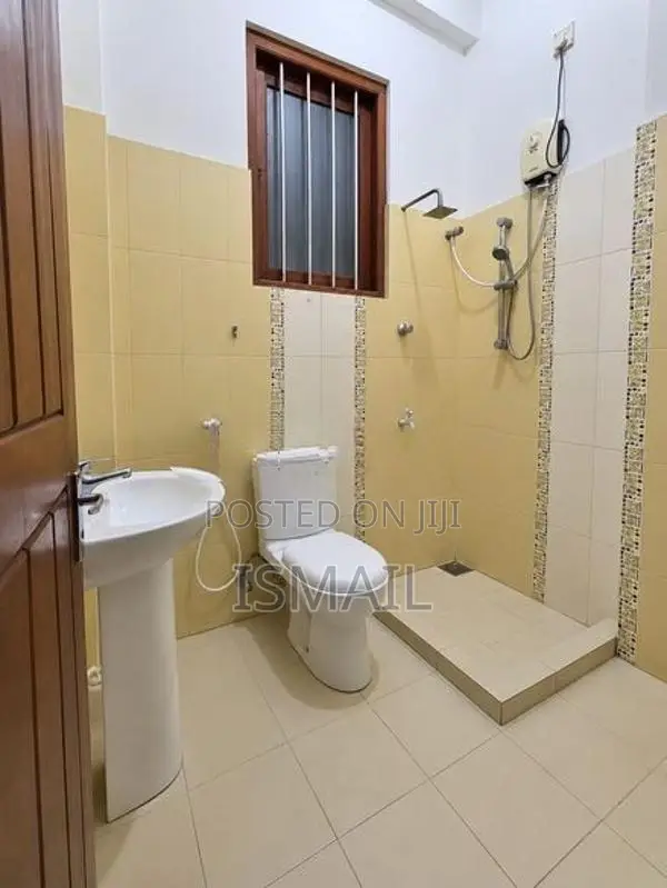 Stratford Avenue House For Rent In Colombo 6