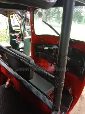 Bajaj RE 2013