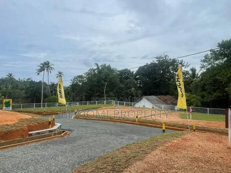 Galle Karapitiya Land for Sale