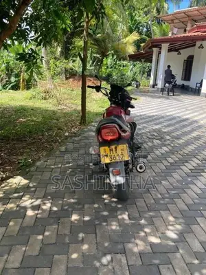 TVS Victor 2003